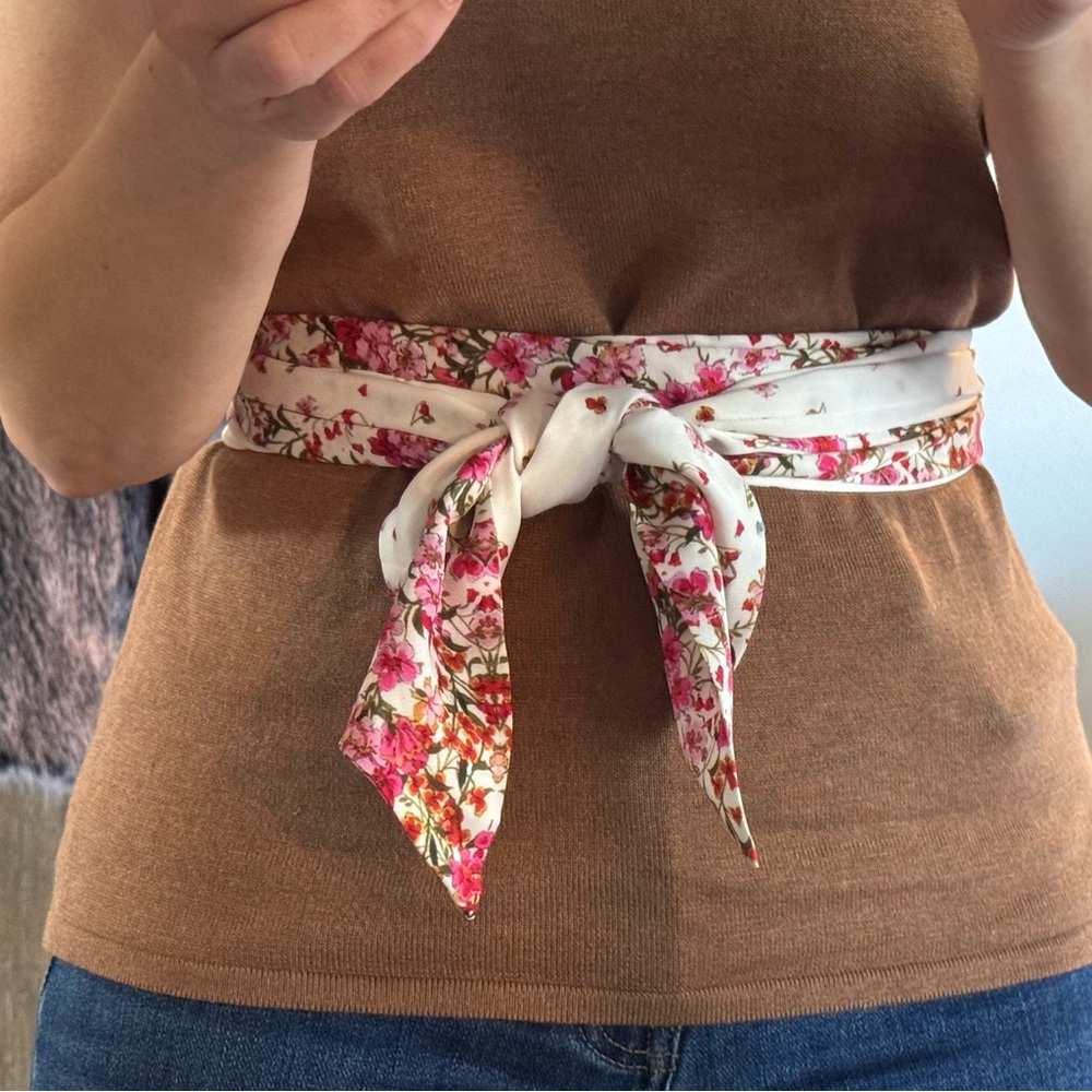 Floral Pink and White Women's Scarf/Sash